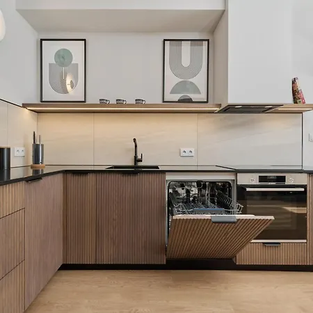 Bialowieska 69 - Ekskluzywny W Porcie Popowice Z Parkingiem I Balkonem - - Fair Apartman *